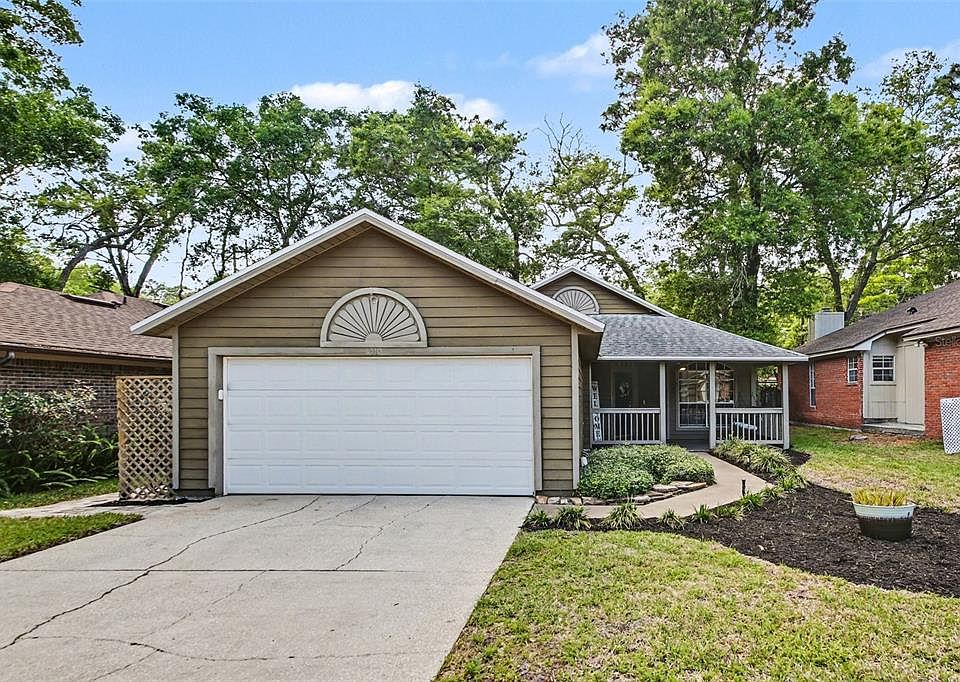 1st image of 1510 ROYAL OAKS DRIVE