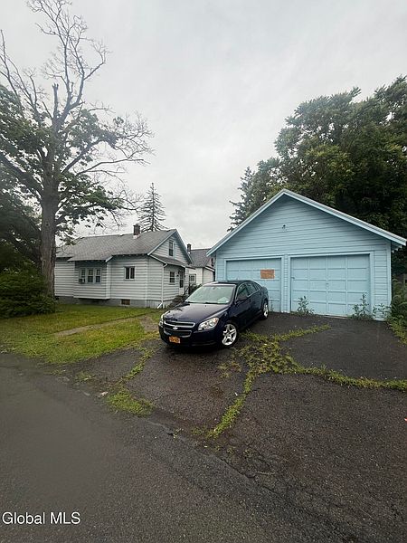 5th image of 1741 Avenue H