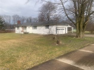 10222 Bundysburg Rd, Middlefield, OH 44062