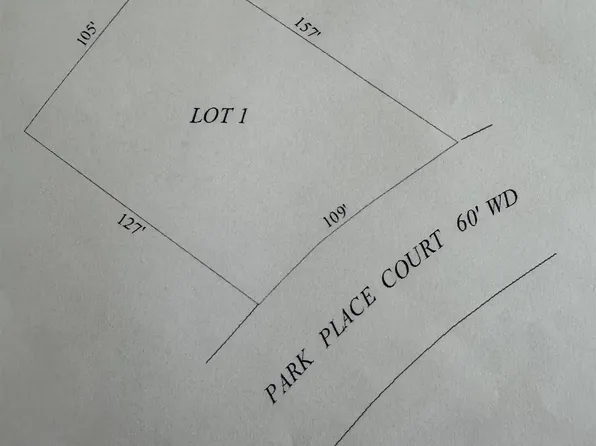 2077 Park Place Ct, Monroe, MI 48162