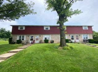 158 Oak Manor Dr, York, PA 17402