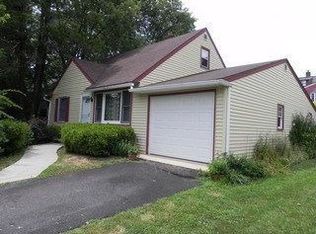 1914 Preston Ave, Willow Grove, PA 19090