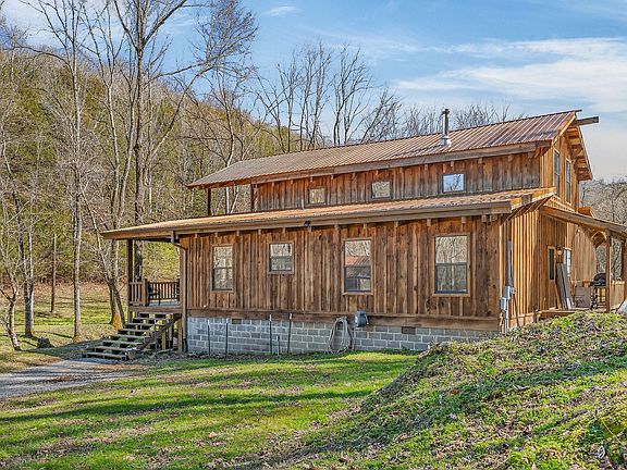 32nd image of 3331 Adamson Branch Rd