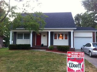 617 Saint Anthony Dr, Godfrey, IL 62035