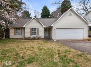 1635 McKendree Lake Dr, Lawrenceville, GA 30043