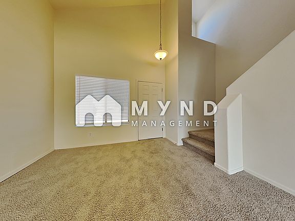 2nd image of 10543 W Amelia Ave