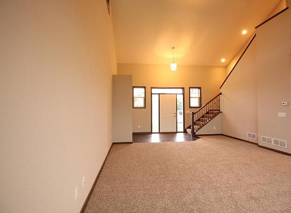4th image of 92XX Norwood Ln N