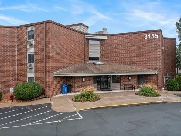 3155 Coachman Rd APT 409, Eagan, MN 55121