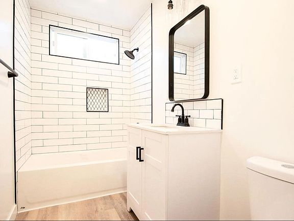5th image of 1540 S Orange Grove Ave APT 7