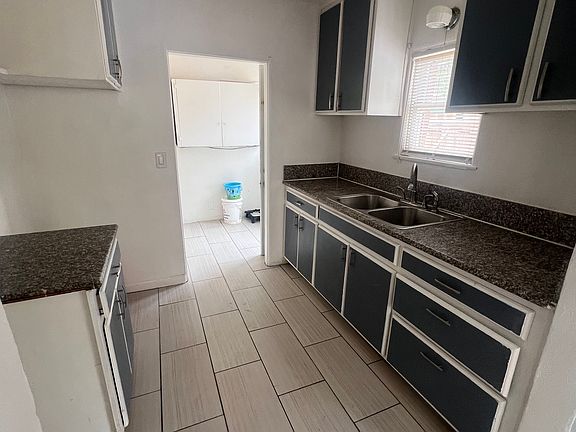 2nd image of 220 Wilson Ave