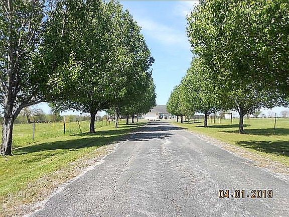 2nd image of 1302 County Road 342 S