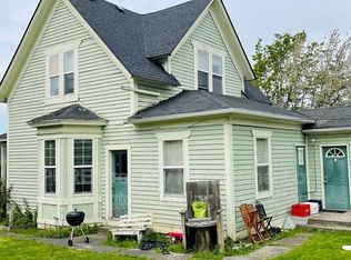 1310 Ellis St, Bellingham, WA 98225