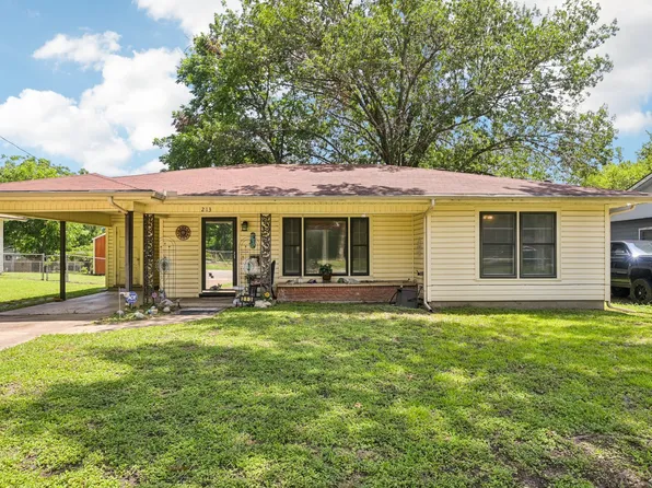 213 N 38th St, Corsicana, TX 75110