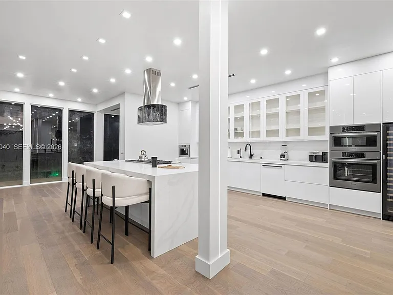 257 N Coconut Ln — Photo 10