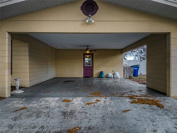 4th image of 1530 Lagrange Ave