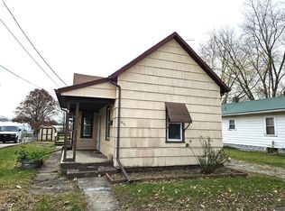 915 James St, Shelbyville, IN 46176
