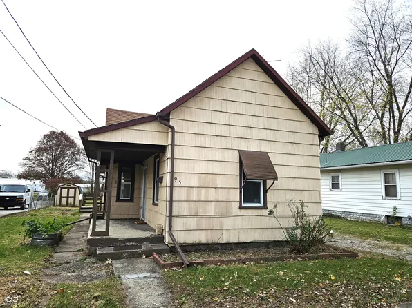 915 James St, Shelbyville, IN 46176