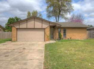 12639 E 33rd Ct, Tulsa, OK 74146