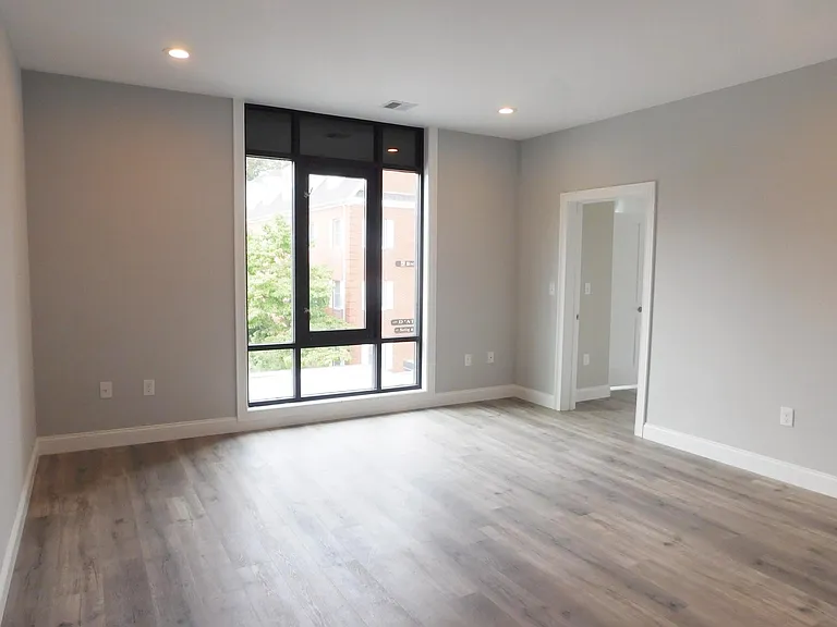 360 Washington St #205 — Photo 9