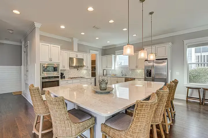 4 bed, 3242 sqft, $7,500 — Photo 4