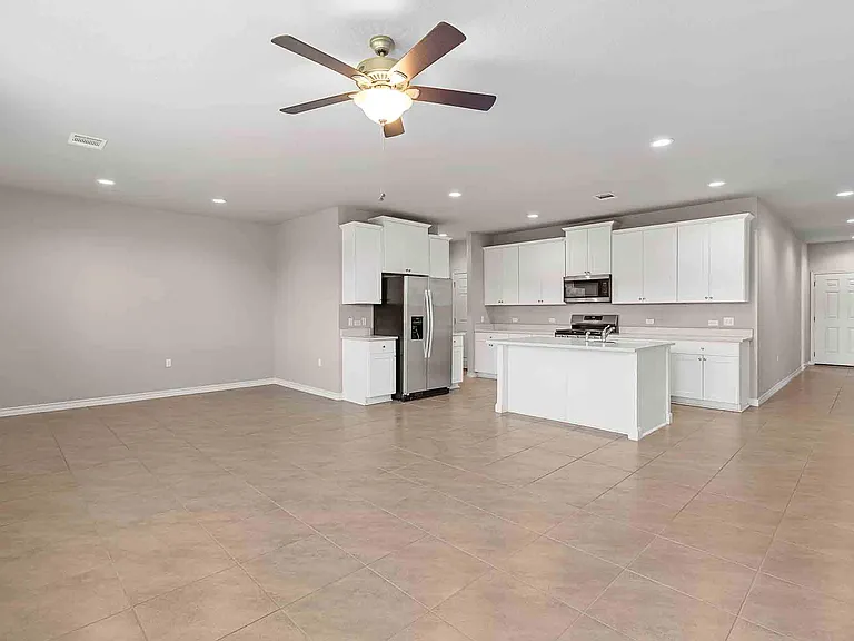 11724 Saddle Rock Dr — Photo 5