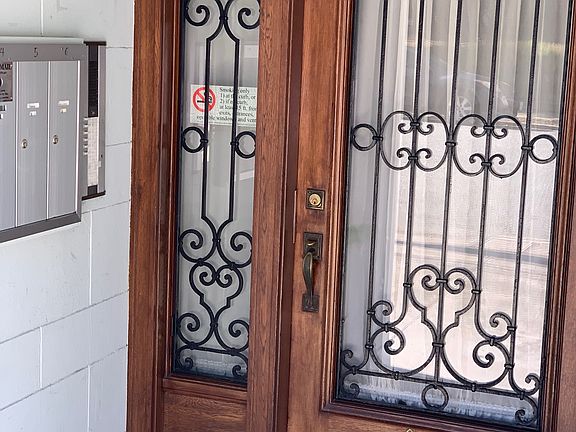 2nd image of 421 14th Ave APT 6