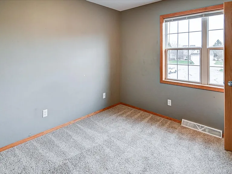 400 Muirfield Ct — Photo 34