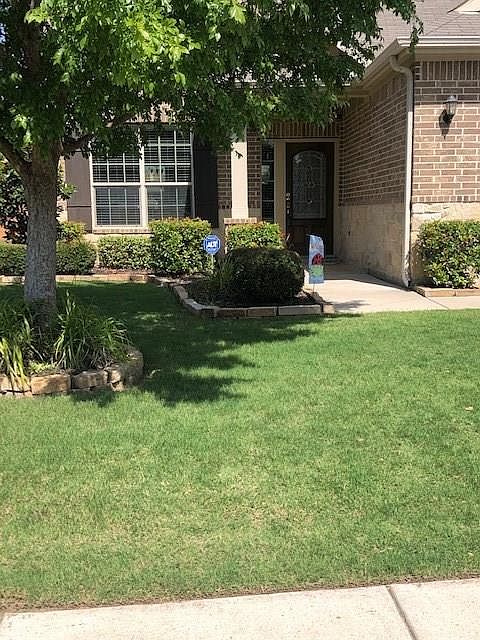 1st image of 1709 Medina Ln