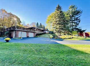 8277 Genesee Rd, Springville, NY 14141