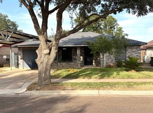 305 Albany Dr, Laredo, TX 78045