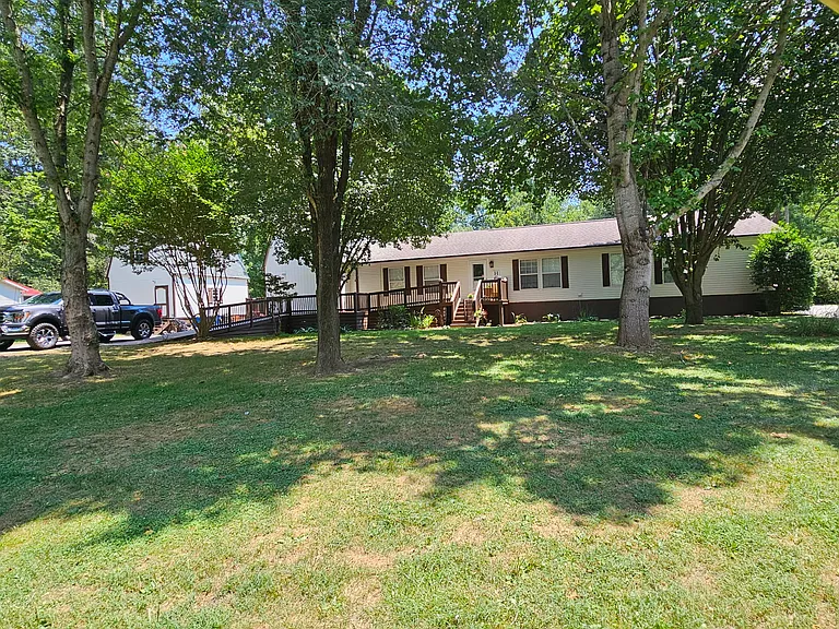 1235 Sulphur Springs Rd — Photo 16