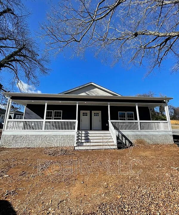 402 Ingleside Ave