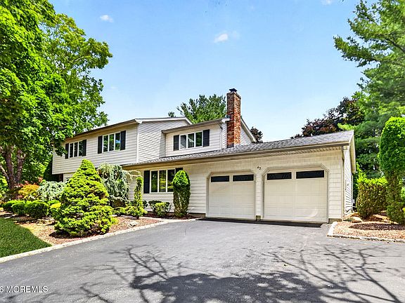 2nd image of 43 Georgian Bay Drive
