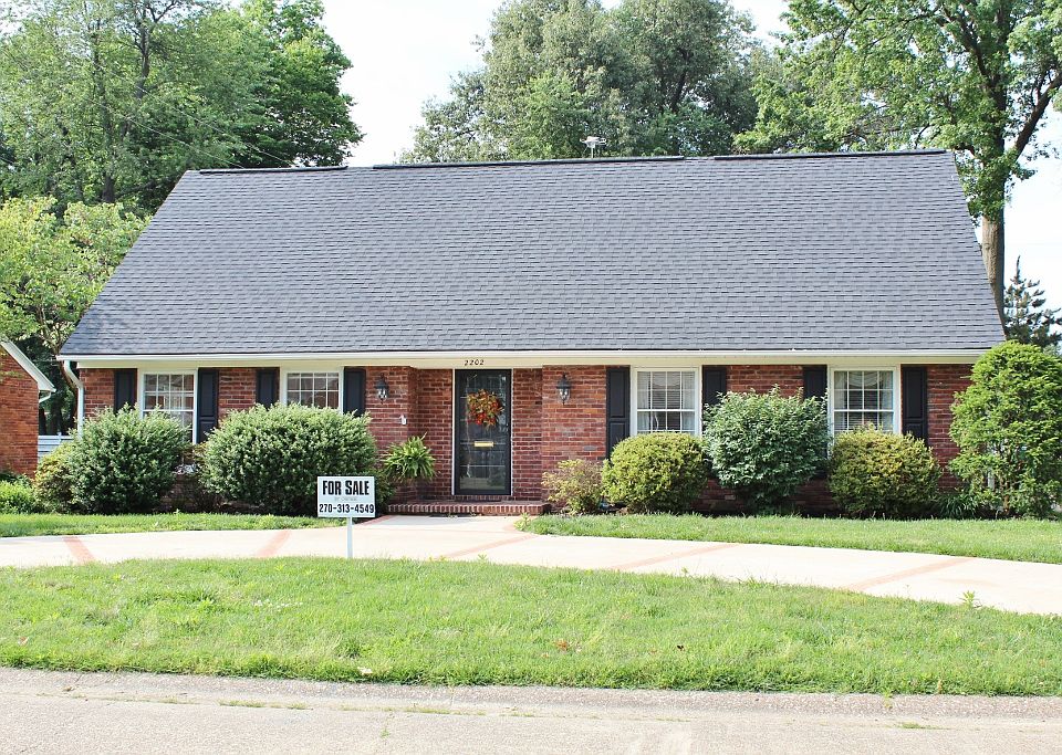 1st image of 2202 S Stratford Dr