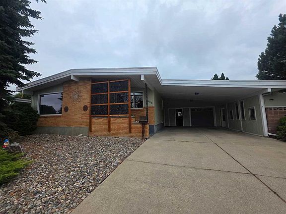 2nd image of 1425 Scenic Dr S