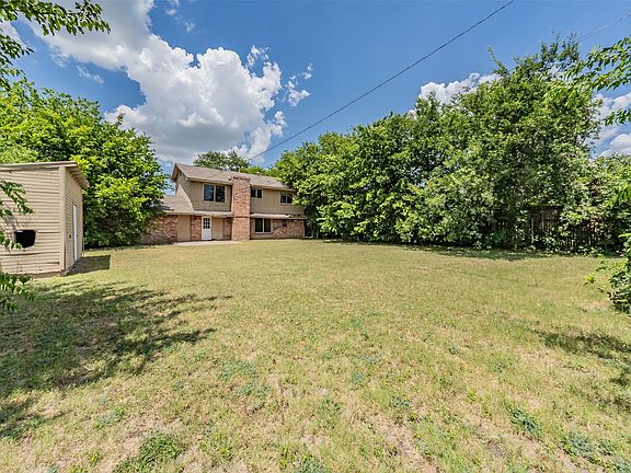 5th image of 418 Longworth Blvd