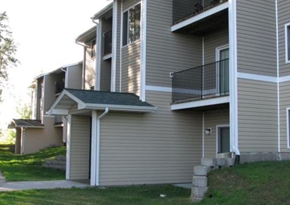 2nd image of 11 Southview Dr APT 11C