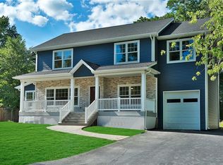 87 Pearce Pkwy, Pearl River, NY 10965