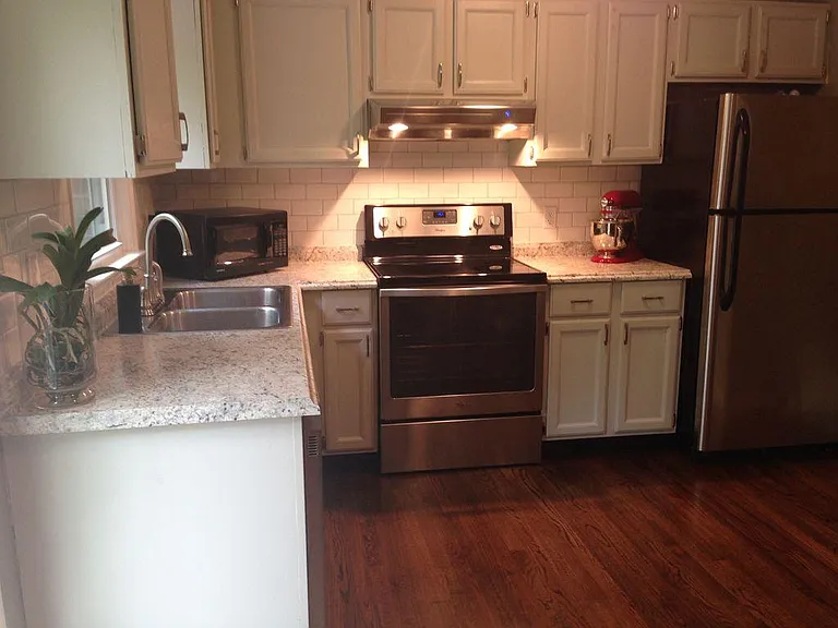 373 Umstead Dr #B — Photo 3