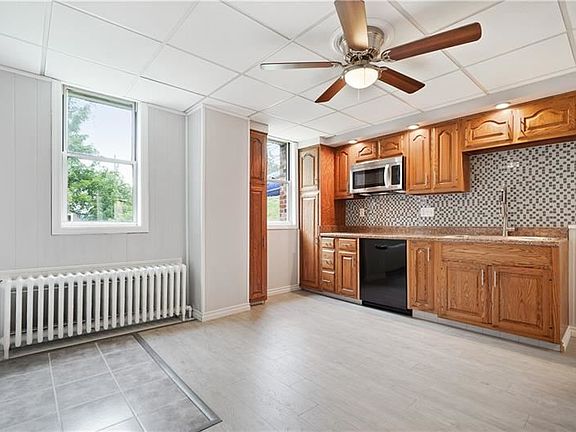 5th image of 601 Madison Ave