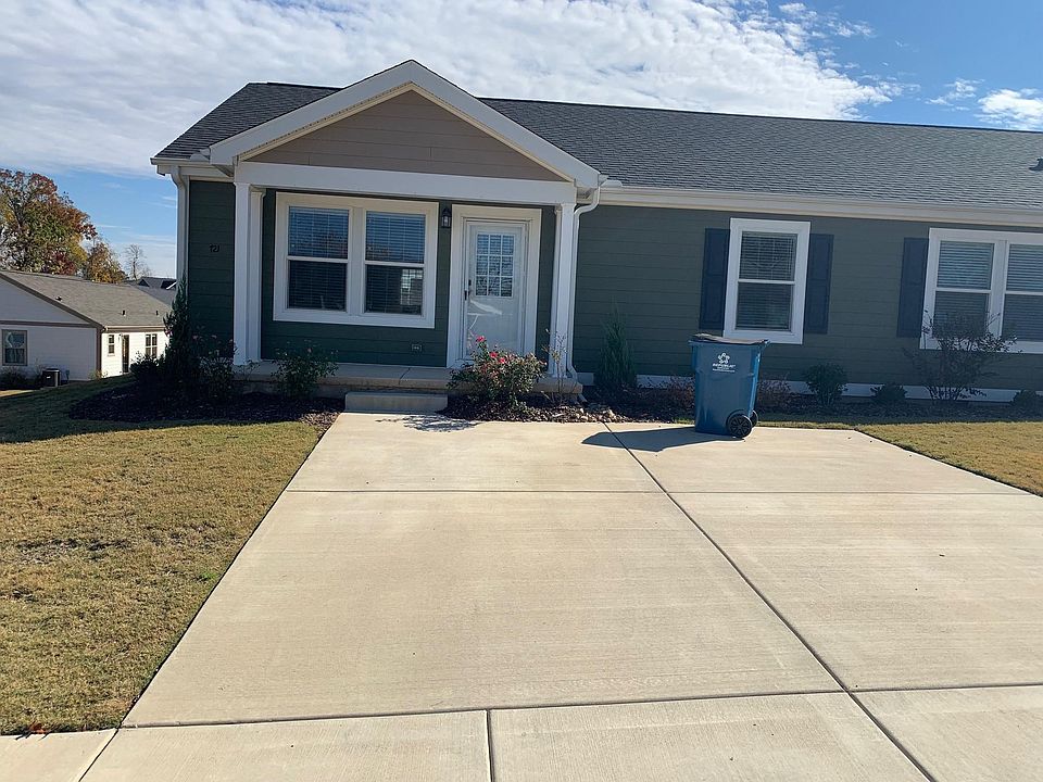 1st image of 721 Caswick Ct NW