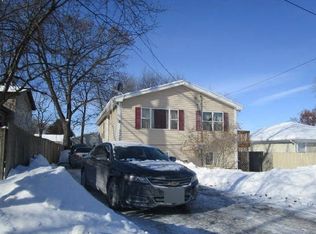35722 N Laurel Ave, Ingleside, IL 60041