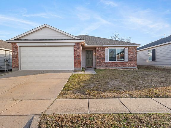 2nd image of 1401 Pheasant Dr