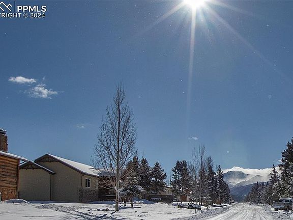 2nd image of 520 N Park Dr
