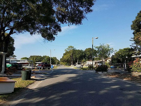 5th image of 4503 W Hanna Ave