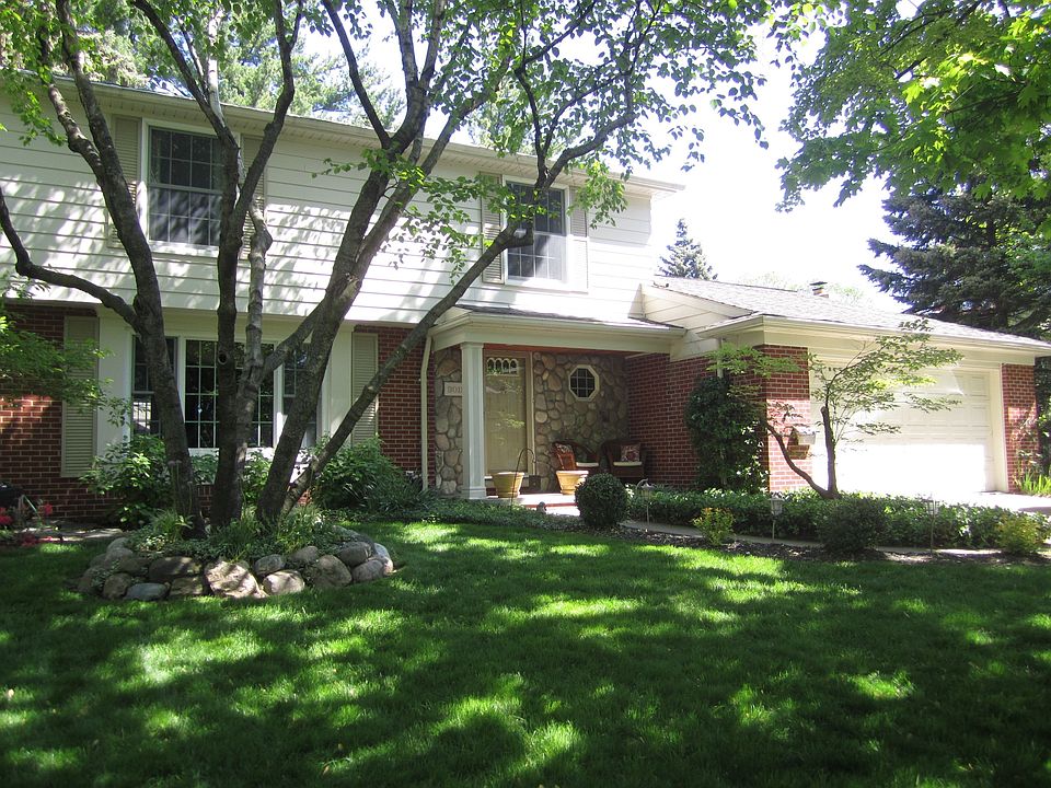 1st image of 3012 Woodland Ave