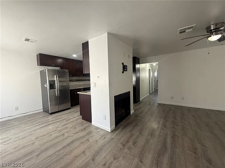 6208 Ilanos Ln #B — Photo 4