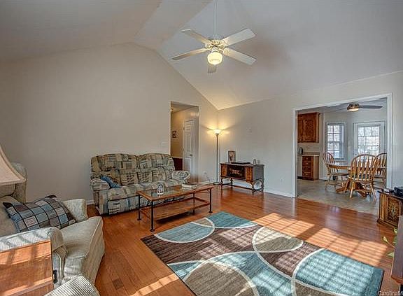 5th image of 612 Kilbart Ct #22