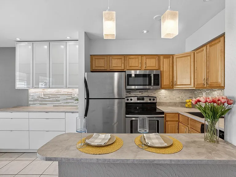 4051 NE 13th Ave #77 — Photo 12