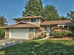 8425 Woodland Ave E, Puyallup, WA 98371